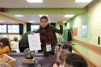 Anders als bei Vögeln oder fliegenden Säugetieren bildet der größte Teil des Flügels von Pterosauriern der kleine Finger.